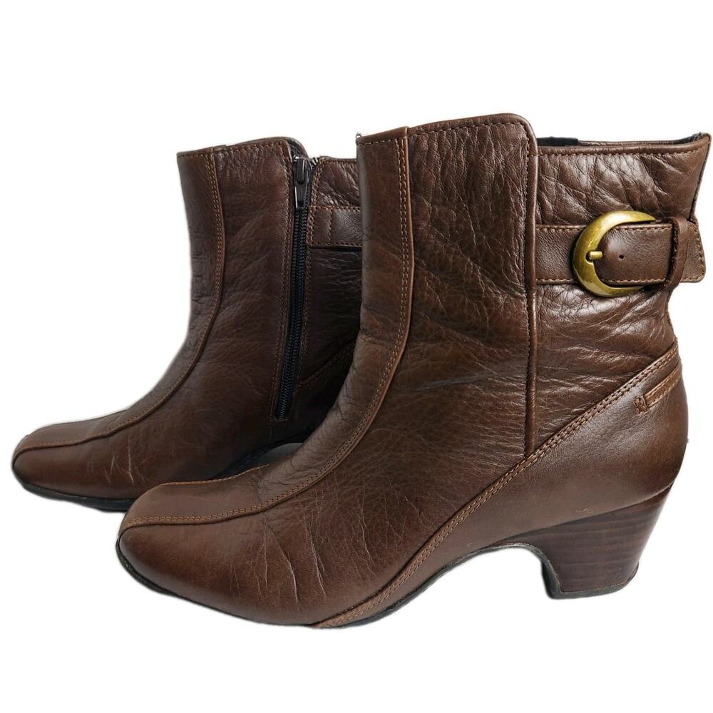 Clarks DARA Womens Ankle Boot Size 9.5 N Dark Brown Leather 2" Heel Zip 84951